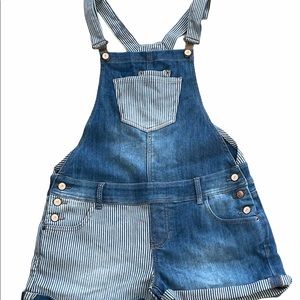 AMERICAN RAG OVERALL SHORTS SZ 5